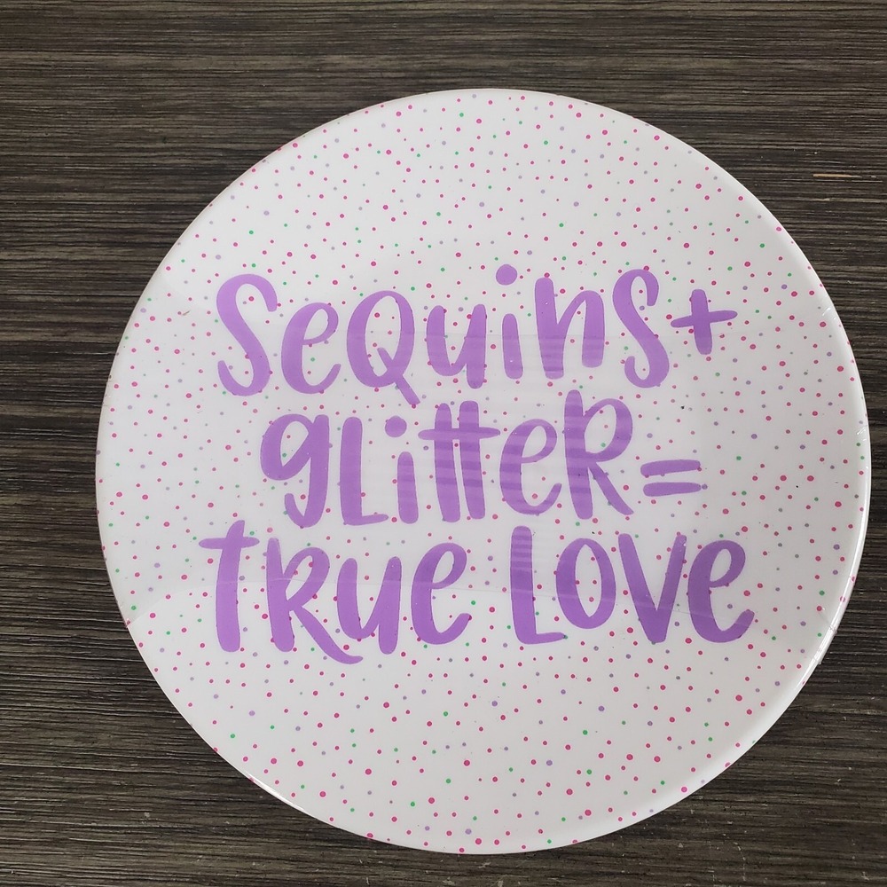 Sequins And Glitter Equal True Love 6" Plastic Plates Set Of‎ 4 Purple Party